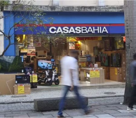 Justiça barra demissões coletivas da Casas Bahia e exige negociação&nbsp;