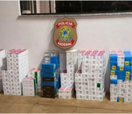 PF prende PM e outro homem com 652 celulares sem documentação