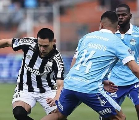Santos segura Macará, avança e fará duelo brasileiro na Sul-Americana