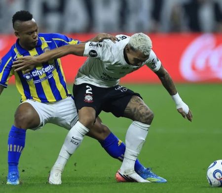 Com Memphis decisivo, Corinthians supera expulsão e elimina o Rosario Central