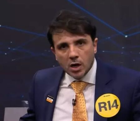 Renan Santos chama Lula e seus eleitores de canalhas e critica Record em debate