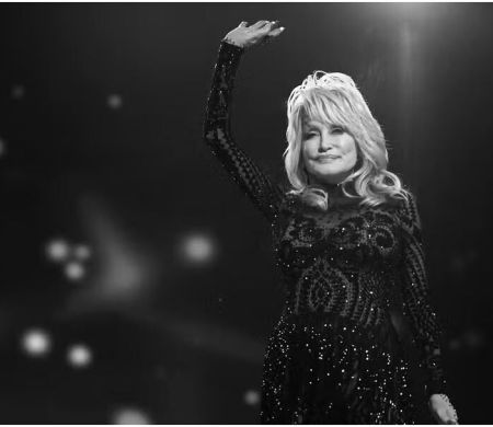 Morre aos 80 anos nos EUA, Dolly Parton, lenda do country