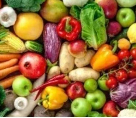 Alimentos ficam mais baratos pelo 3º mês, mas leite sobe 23% no ano