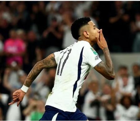 Após estreia de gala, Savinho é chamado de “príncipe” do Tottenham