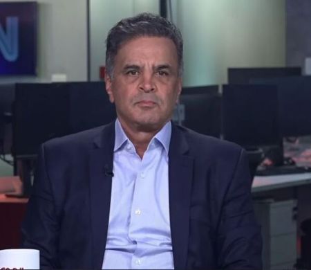Aécio Neves muda os planos e deve disputar vaga ao Senado