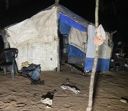 Homem invade casa, mata bebê de 5 meses e deixa mãe gravemente ferida