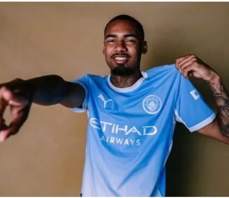 Allan deixa o Palmeiras e é anunciado pelo Manchester City