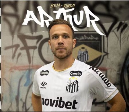 Ex-Grêmio e Seleção, Arthur é anunciado como novo reforço do Santos