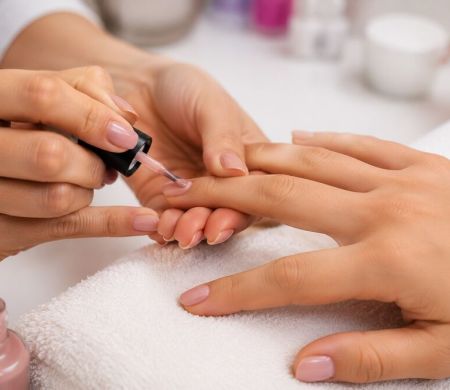 Curso de manicure pode virar porta de entrada para renda extra na capital