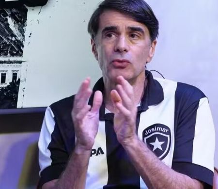 João Moreira Salles admite possibilidade de investir na SAF Botafogo