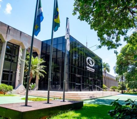 Câmara de Ponta Porã é obrigada pelo TCE a suspender gratificações