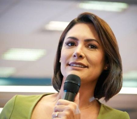 Michelle Bolsonaro lidera disputa ao Senado no DF, diz Quaest