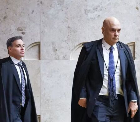 Moraes cancela pronunciamento após decisões de Fachin