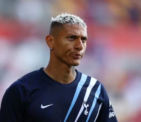Richarlison recusa contrato longo, e Vasco descarta compra do atacante