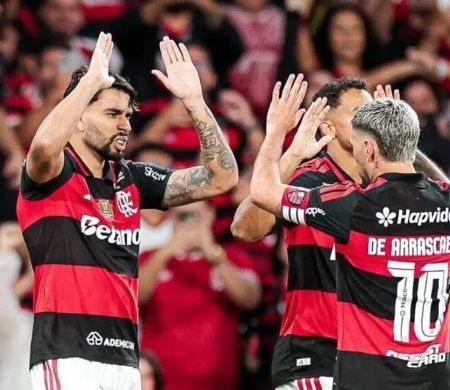Flamengo vence o Corinthians e reassume a liderança do Brasileirão