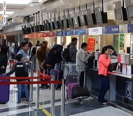 Confusão em avião pode render multa de R$ 17,5 mil e até um ano sem voar