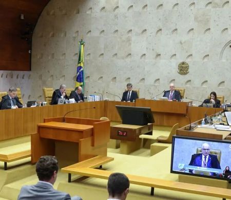 Fachin retoma sessões após suspensão de casos Moraes e Mendonça