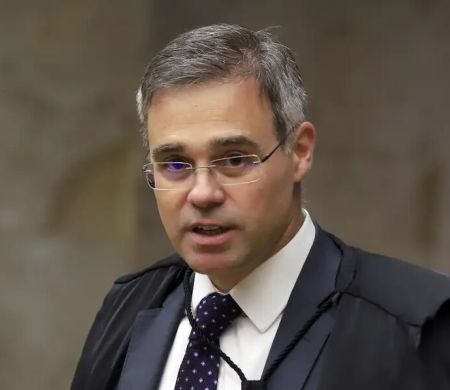 Mendonça pede a Fachin arquivamento de denúncia de Alexandre de Moraes