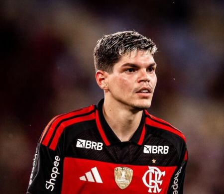 Ayrton Lucas tem lesão confirmada e vira problema no Flamengo