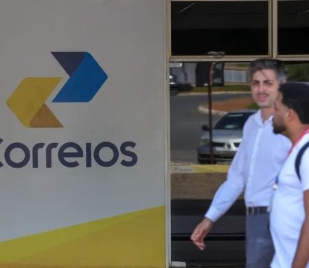 TST suspende julgamento de dissídio da greve dos Correios