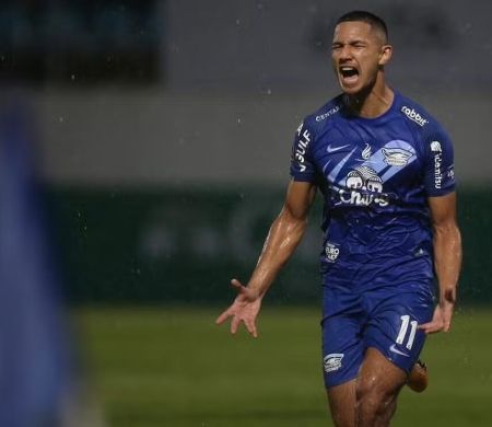 Visto como o jogador mais rico do Mundo, Faiq Bolkiah está sem clube&nbsp;