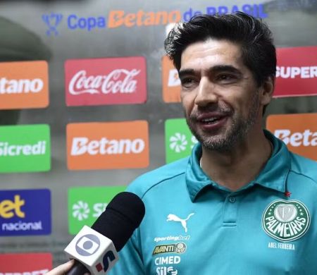 Sporting sonda Abel Ferreira para substituir Rui Borges