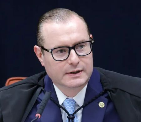 Cristiano Zanin rejeita pedido para abrir CPI do Banco Master