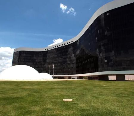 A quatro dias da eleição, TSE diz que 90% das urnas estão prontas