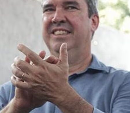 Riedel é reeleito governador de Mato Grosso do Sul no primeiro turno