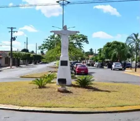 Jovem volta armado após discussão e acaba morto com facada no peito