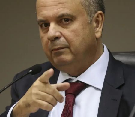 Marinho chama decisão de Zanin de 