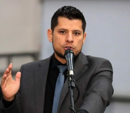 Justiça derruba demissão e Tiago Vargas recupera cargo na Polícia Civil