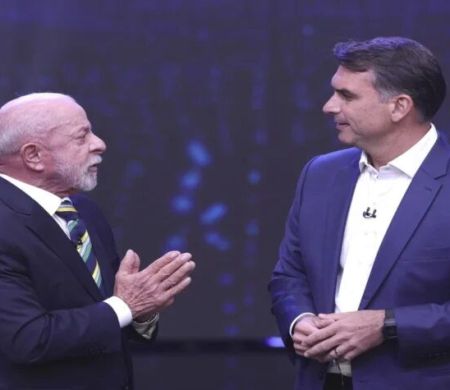 Wall Street Journal acusa governo Lula de perseguir Flávio Bolsonaro&nbsp;