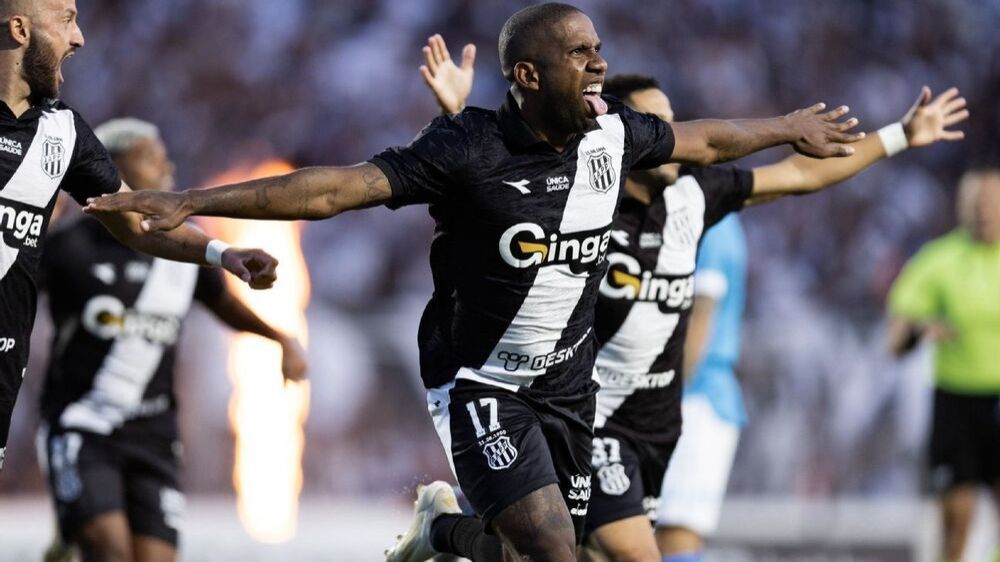 Ponte Preta comemora título da Série C. (Foto: Divulgação)