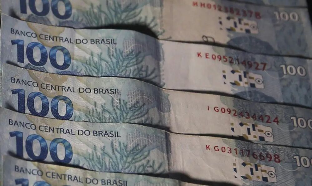 Notas de 100 reais (Foto; José Cruz/ABr)