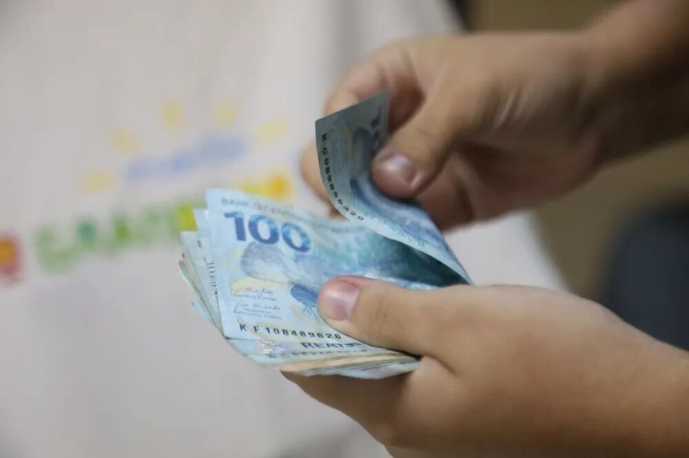 Governo antecipou pagamento dos servidores em outubro (Foto: Sandro Menezes/Assecom)