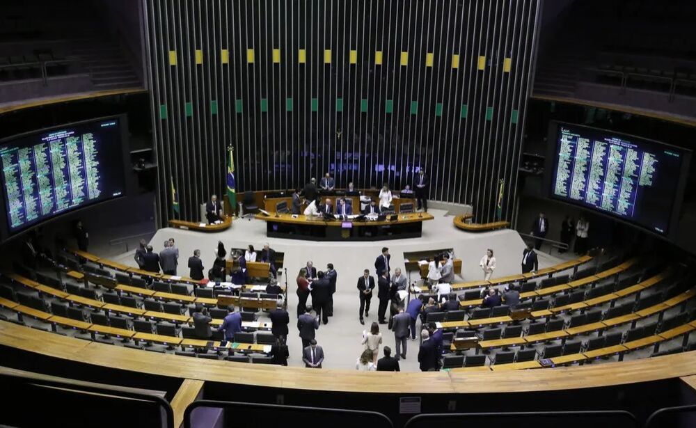 Deputados durante votações no plenário nesta quarta-feira (29) (Foto: Kayo Magalhães/Câmara dos Deputados)